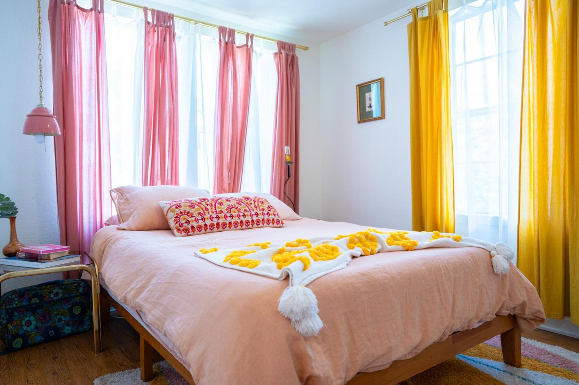 Stylish, Artsy Bungalow Central Eastside Austin Ngoại thất bức ảnh