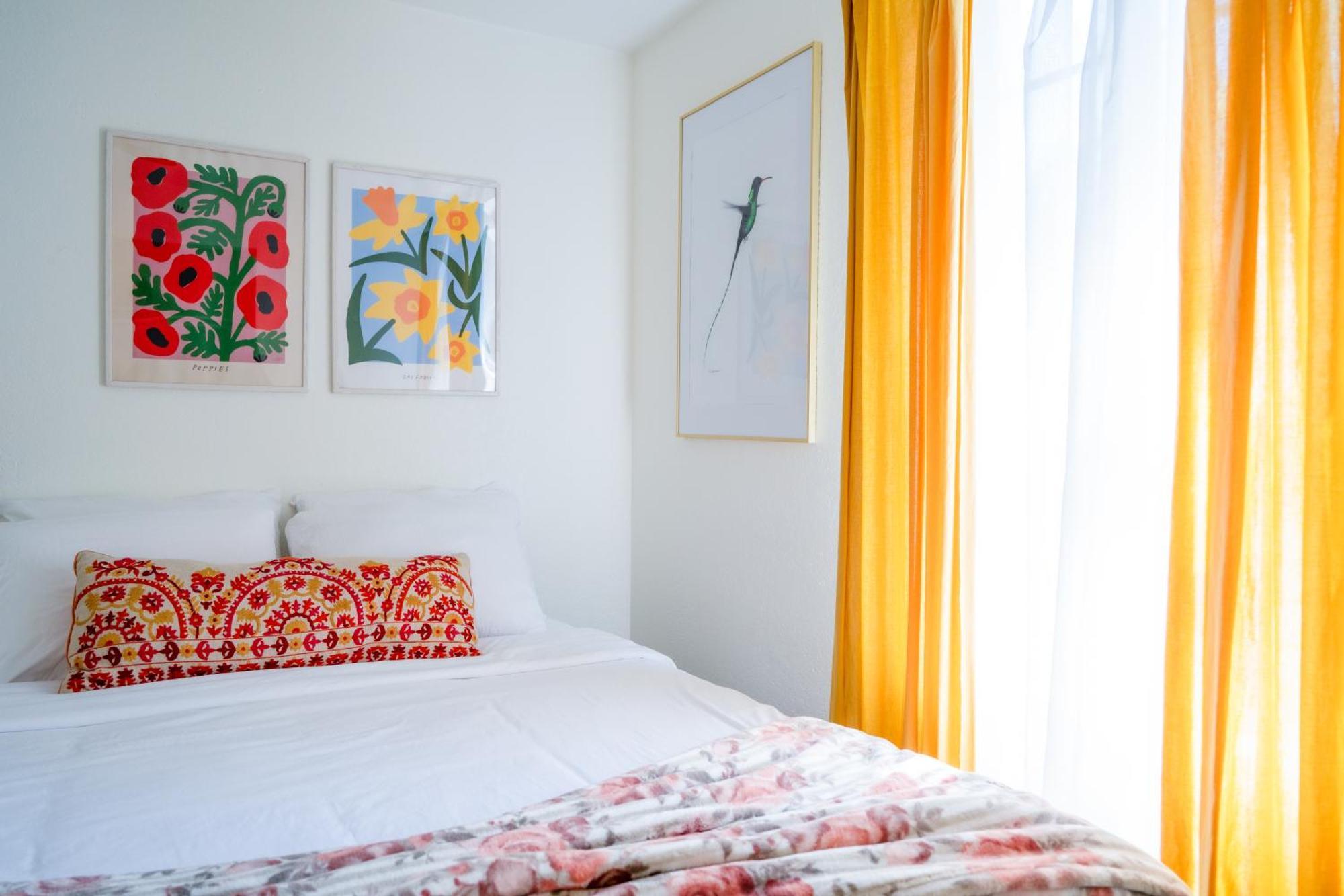 Stylish, Artsy Bungalow Central Eastside Austin Ngoại thất bức ảnh