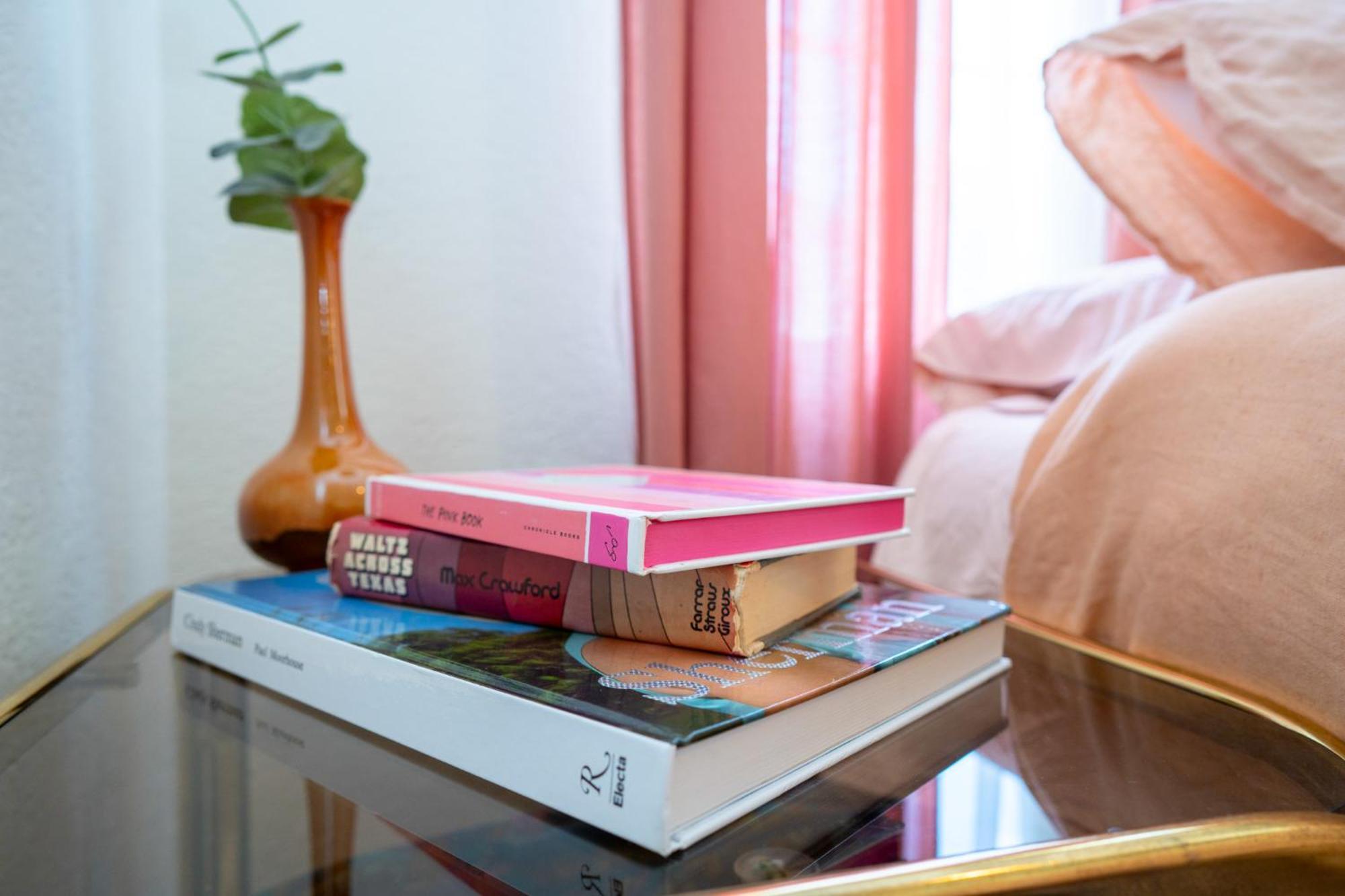 Stylish, Artsy Bungalow Central Eastside Austin Ngoại thất bức ảnh