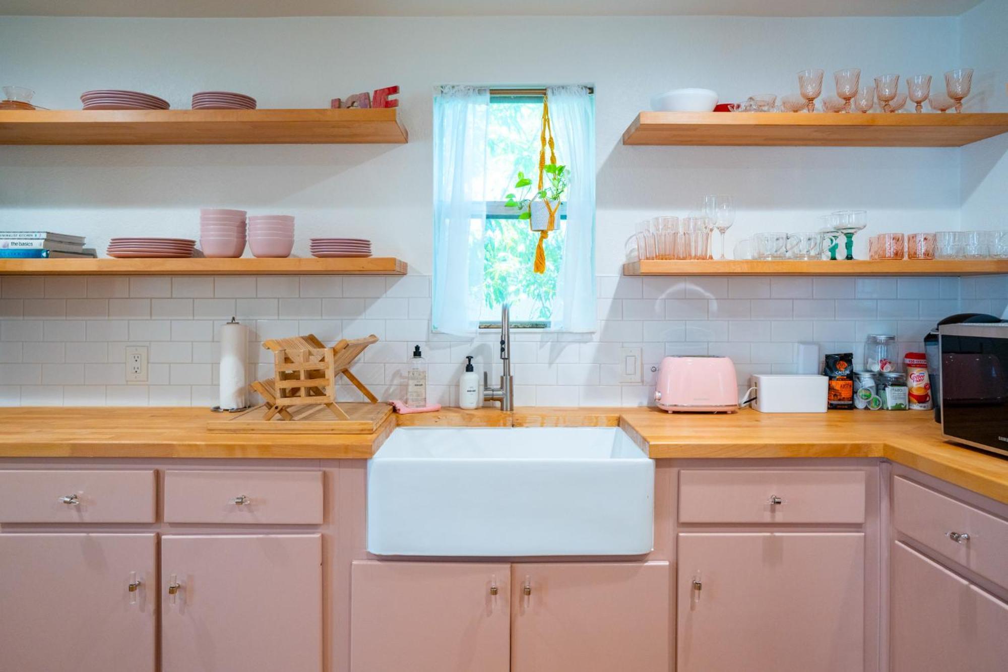 Stylish, Artsy Bungalow Central Eastside Austin Ngoại thất bức ảnh