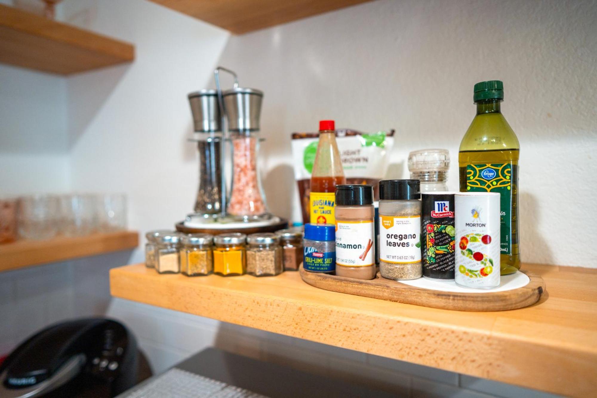 Stylish, Artsy Bungalow Central Eastside Austin Ngoại thất bức ảnh