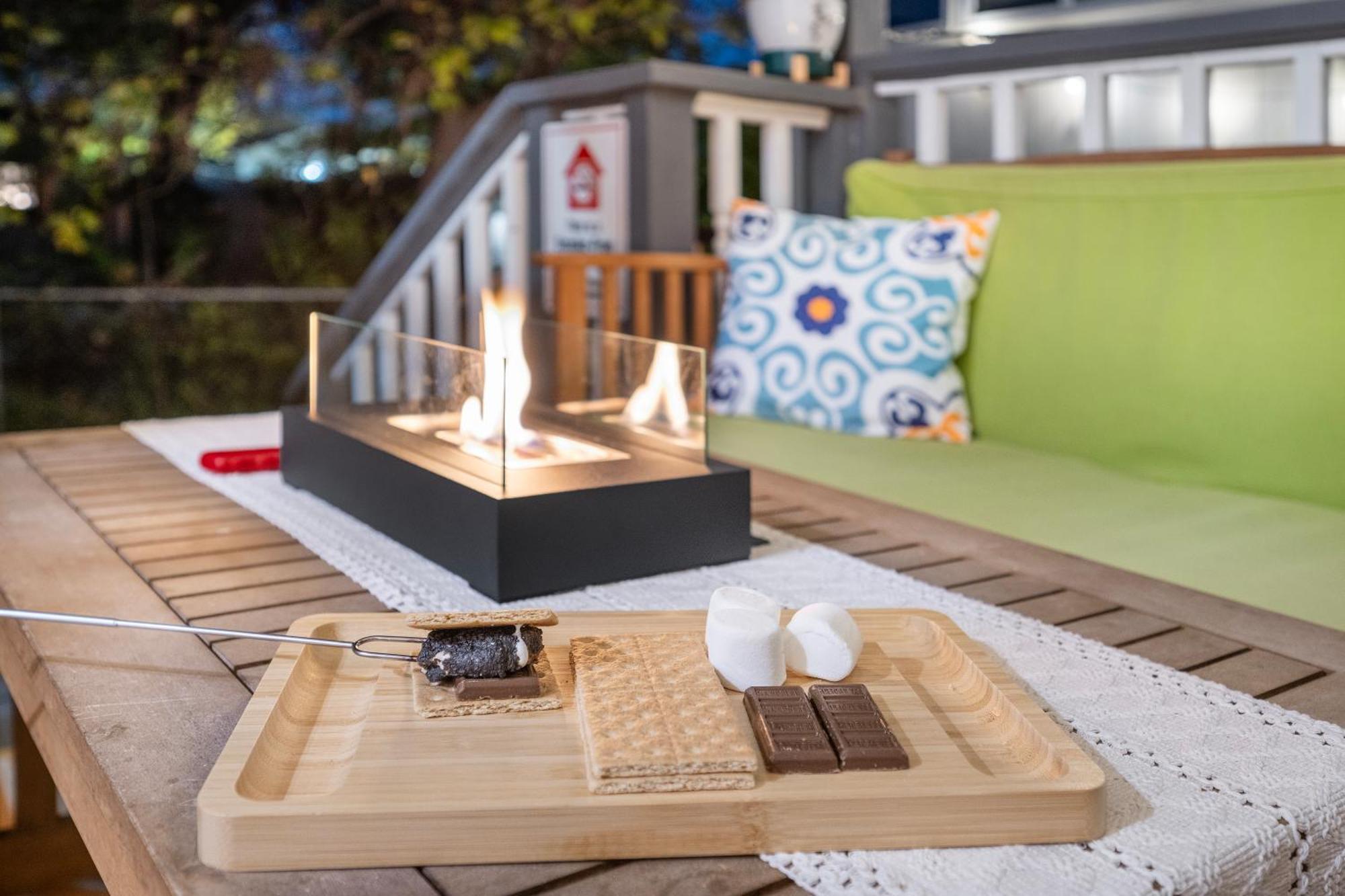 Stylish, Artsy Bungalow Central Eastside Austin Ngoại thất bức ảnh