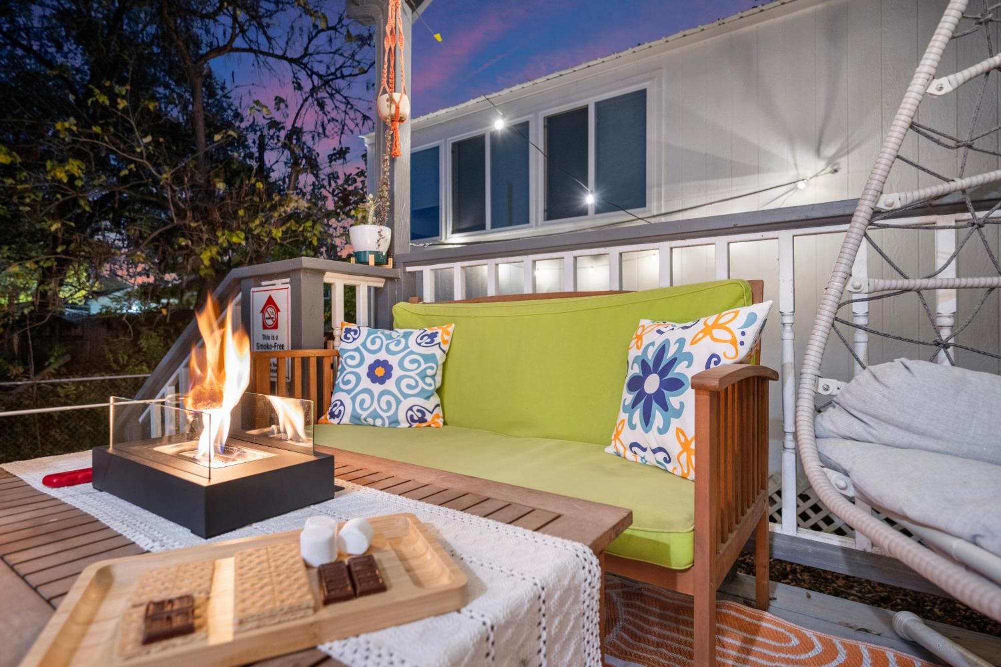 Stylish, Artsy Bungalow Central Eastside Austin Ngoại thất bức ảnh
